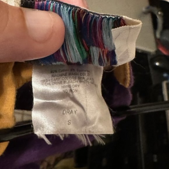 TRU COLORS SLEEVELESS BLOUSE SIZE S - Picture 5 of 5